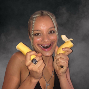 黑人添女人囗交做爰
